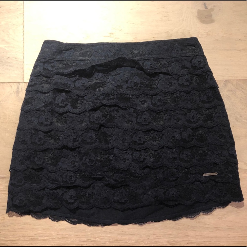 Abercrombie & Fitch Lace Mini Skirt (Small)